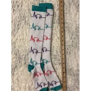 Nursing Compression  Socks Heartbeat NWOT Size Small Nurse Doctor Neuropathy